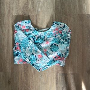 Kaerm Girls Floral Printed Rash Guard Crop